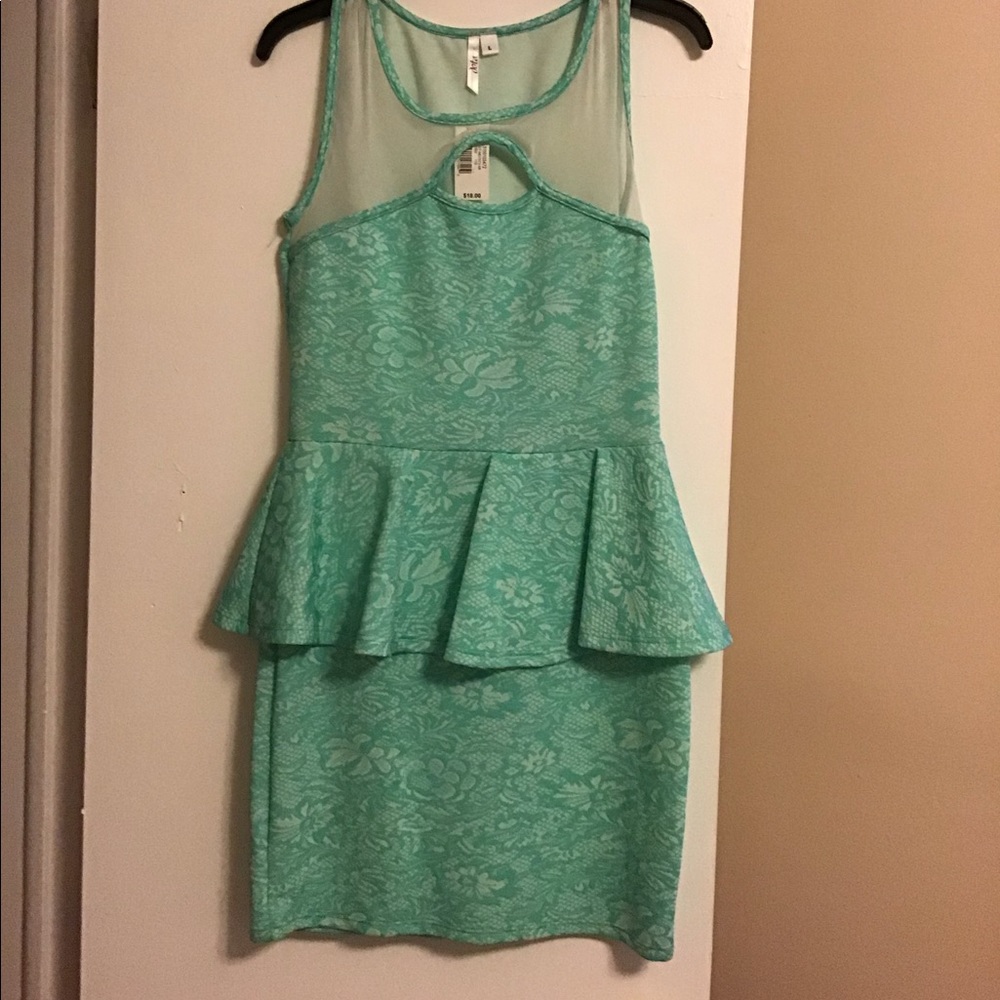 Women’s dress